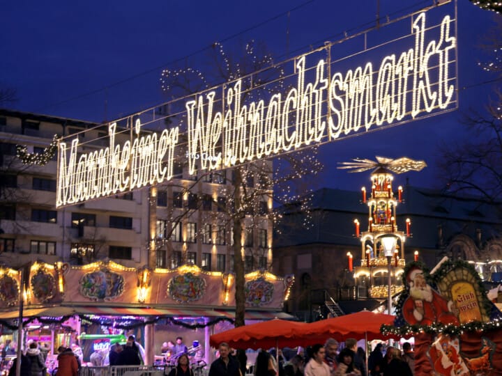 Mannheim. Wasserturm, Weihnachtsmarkt.

Im Bild: Eröffnungstag. Tolles Wetter, tolle Stimmung.

Bild: Christoph Blüthner