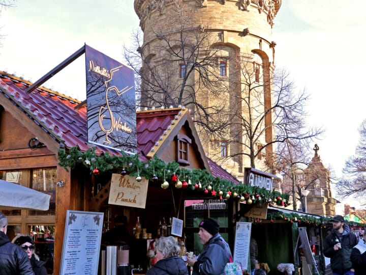 Mannheim. Wasserturm, Weihnachtsmarkt.

Im Bild: 

Bild: Christoph Blüthner